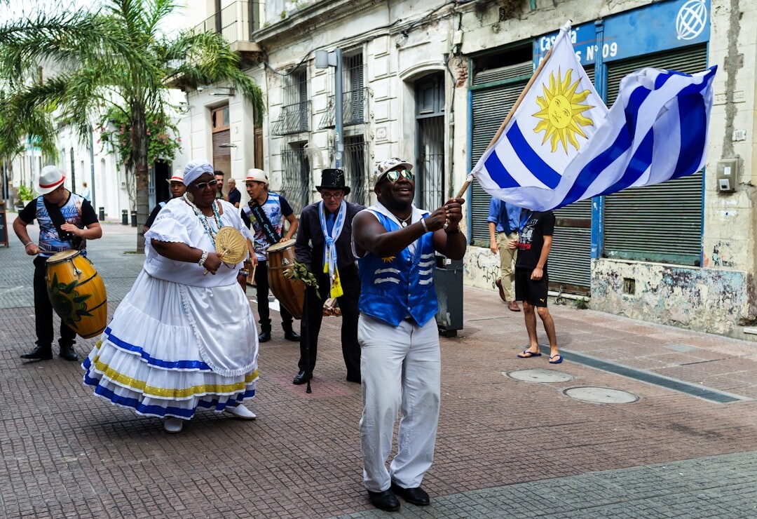 montevideo carnival parade